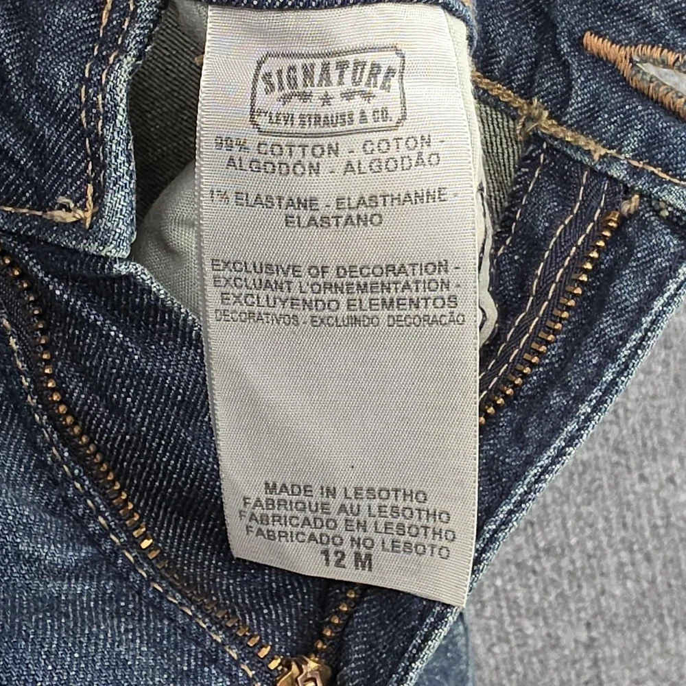 Levis Signatrure Jeans Womens 12M Blue Low Rise Bootcut Stretch Denim